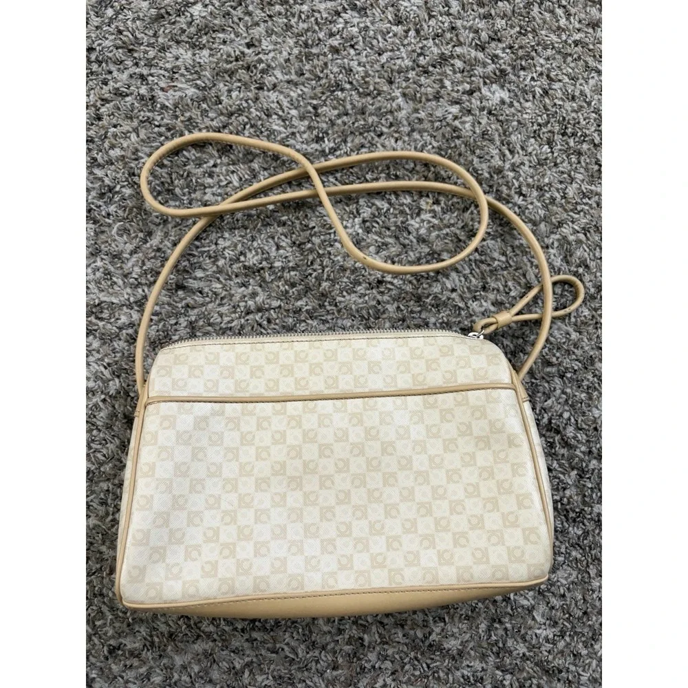 Liz Claiborne Crossbody Purse Bag‎ Beige Crème White Tan